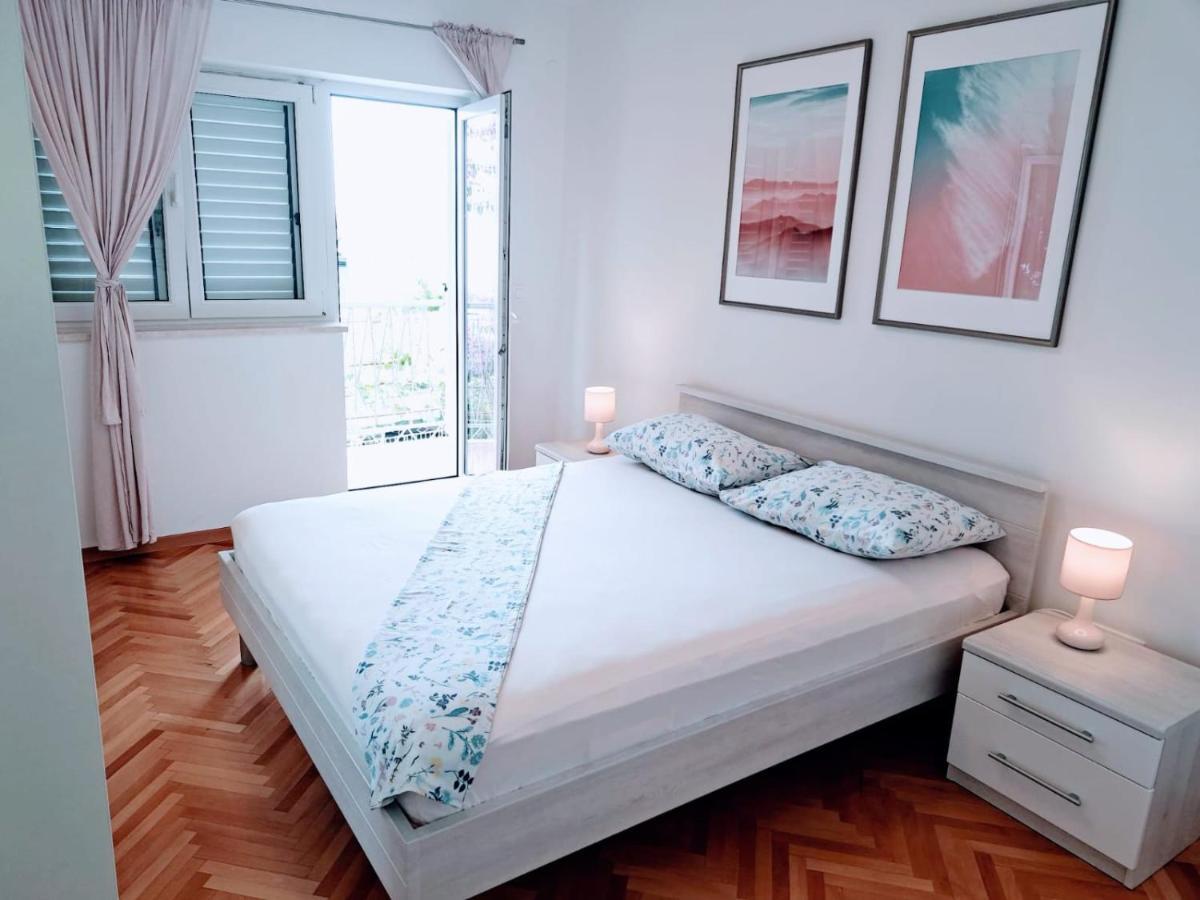 Apartman Nina Omiš Exterior foto