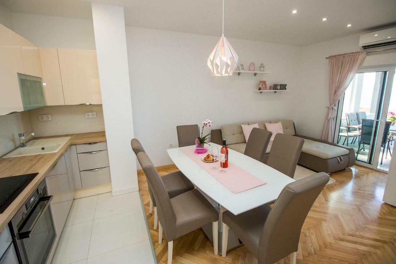 Apartman Nina Omiš Exterior foto