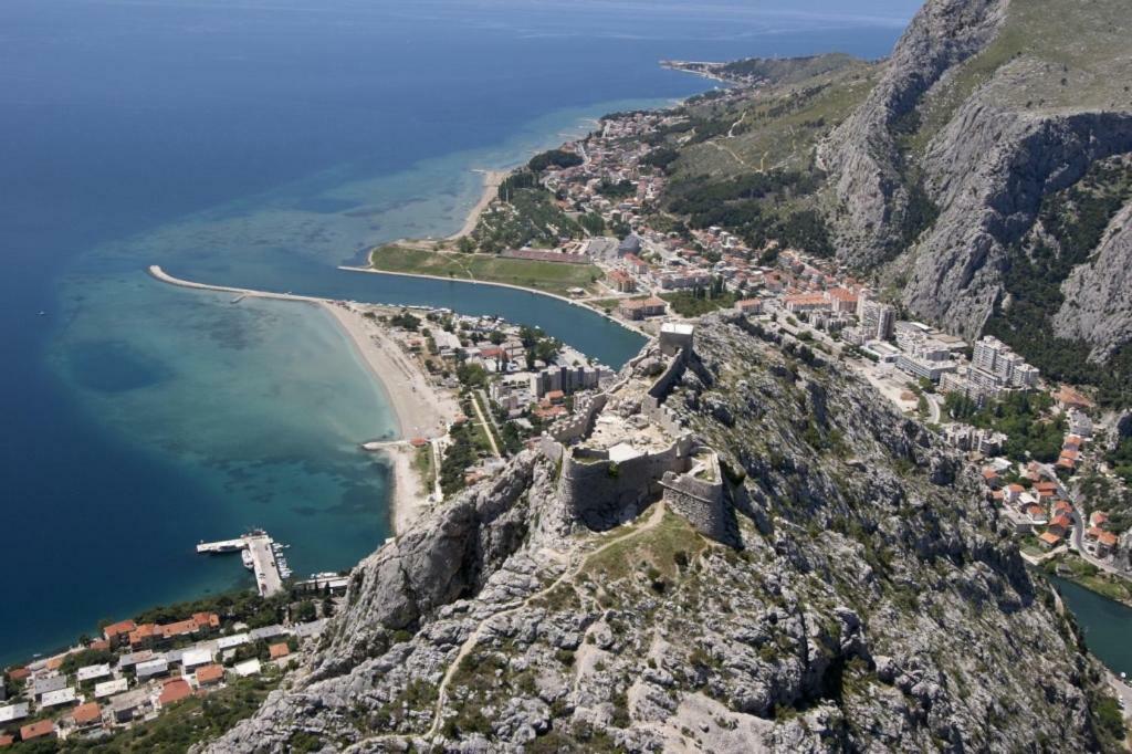 Apartman Nina Omiš Exterior foto